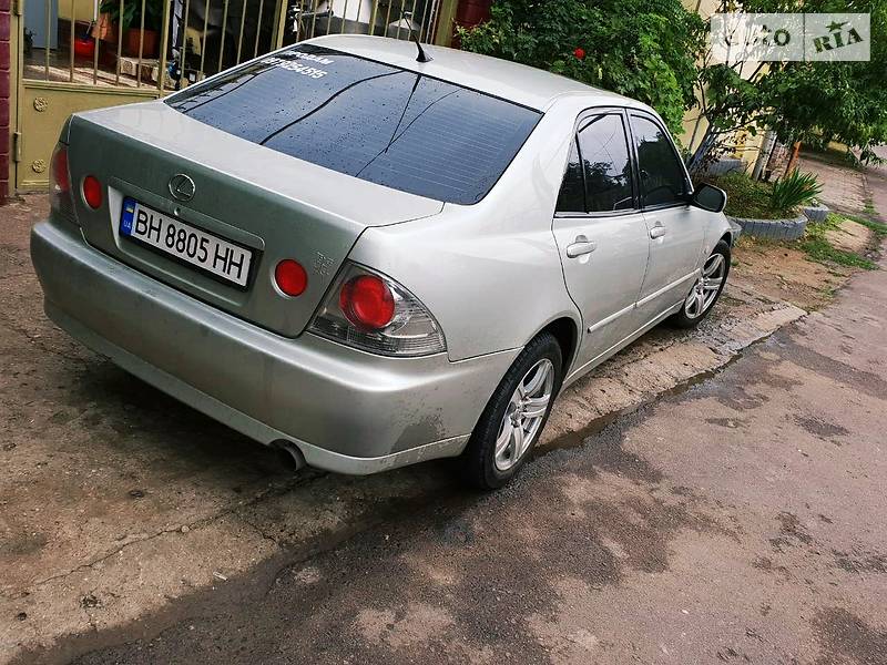 Седан Lexus IS 2004 в Одессе