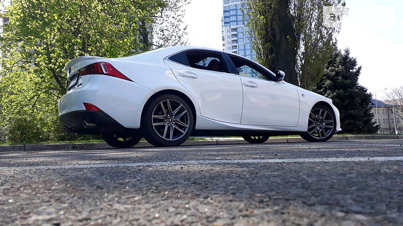 Седан Lexus IS 2015 в Одессе