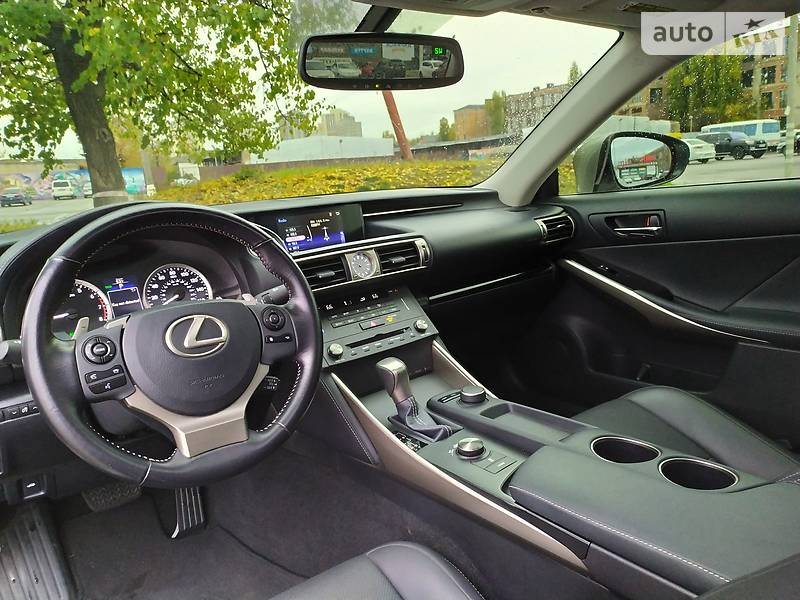 Седан Lexus IS 2015 в Києві фото 11 Седан Lexus IS 2015 в Києві