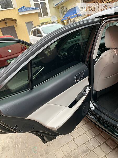 Седан Lexus IS 2015 в Одесі фото 42 Седан Lexus IS 2015 в Одесі