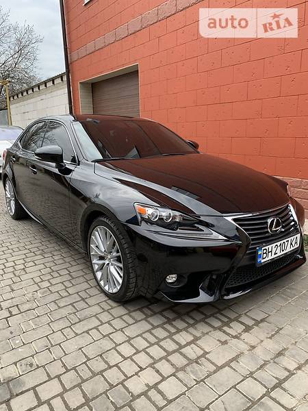 Седан Lexus IS 2015 в Одесі фото 67 Седан Lexus IS 2015 в Одесі