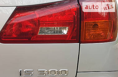 Седан Lexus IS 2008 в 
