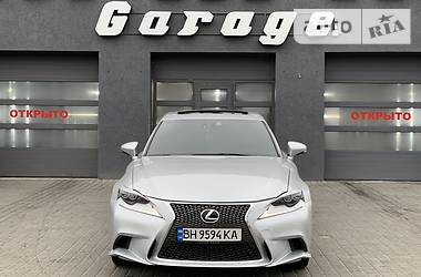 Седан Lexus IS 2014 в 