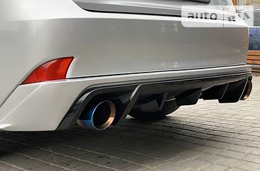 Седан Lexus IS 2014 в 