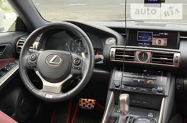 Седан Lexus IS 2014 в 
