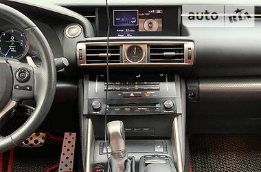 Седан Lexus IS 2014 в 