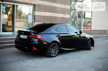 Седан Lexus IS 2014 в Тернополі