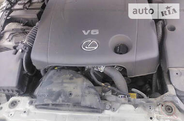 Седан Lexus IS 2010 в 