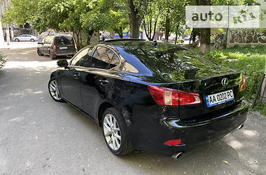 Седан Lexus IS 2010 в 