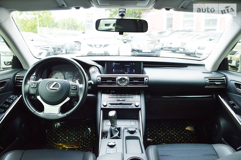 Седан Lexus IS 2017 в Одесі фото 26 Седан Lexus IS 2017 в Одесі