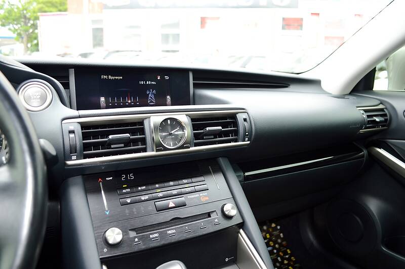 Седан Lexus IS 2017 в Одесі фото 39 Седан Lexus IS 2017 в Одесі