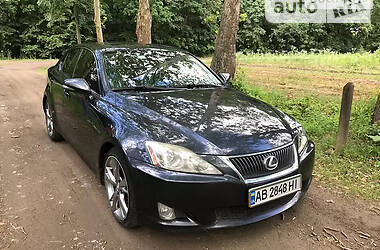 Седан Lexus IS 2008 в Гайсине