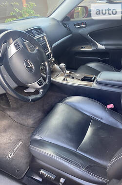 Седан Lexus IS 2011 в 