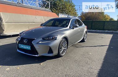 Седан Lexus IS 2017 в Києві