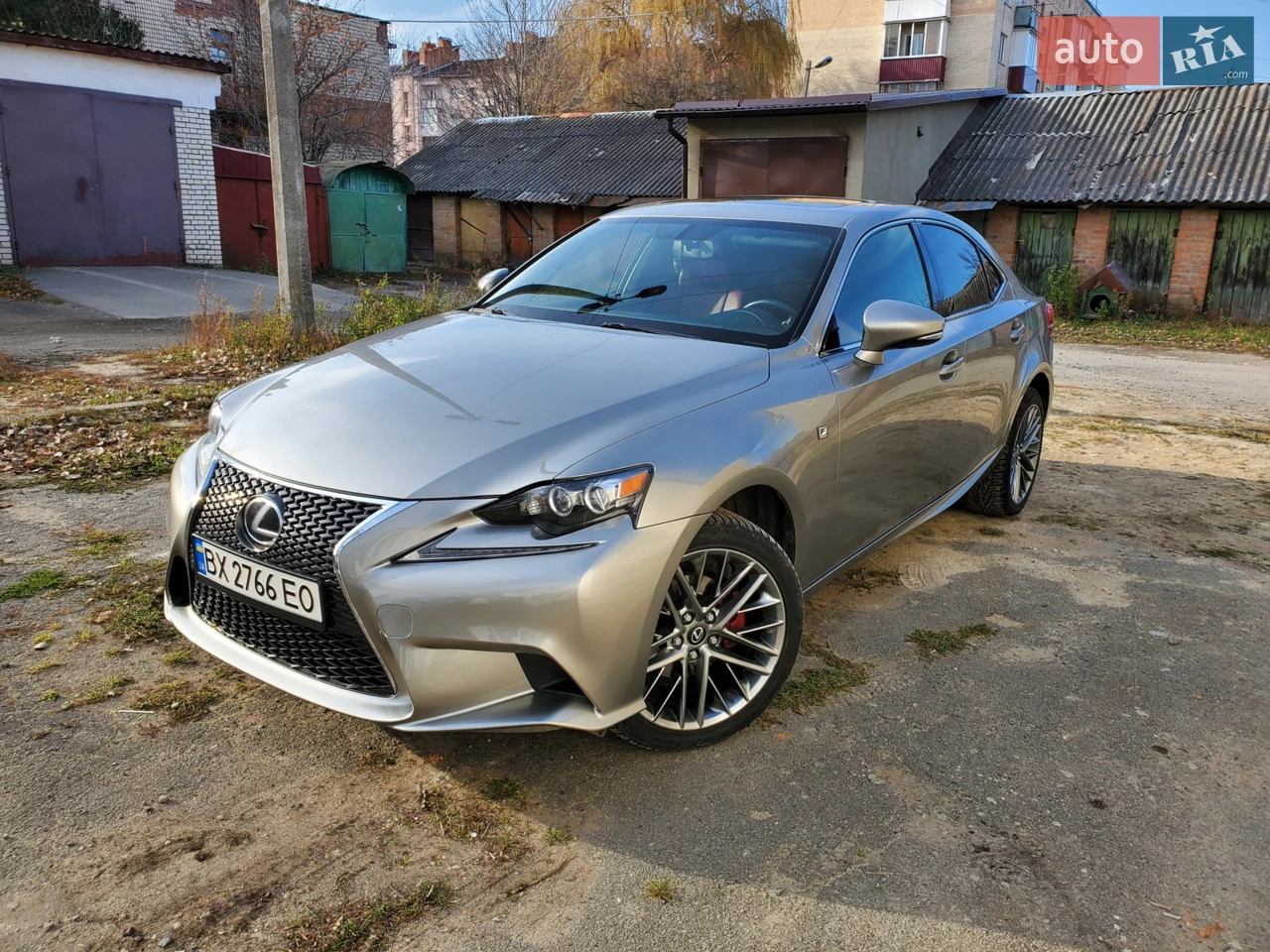 2015 Lexus IS - мініатюра 2