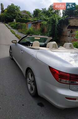 Кабриолет Lexus IS 2009 в 