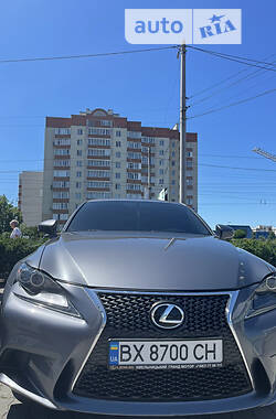 Седан Lexus IS 2013 в Києві