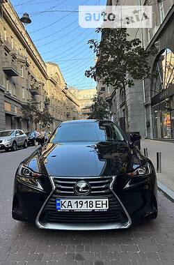 Седан Lexus IS 2017 в Киеве