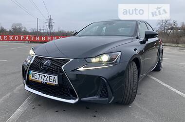 Седан Lexus IS 2018 в Киеве