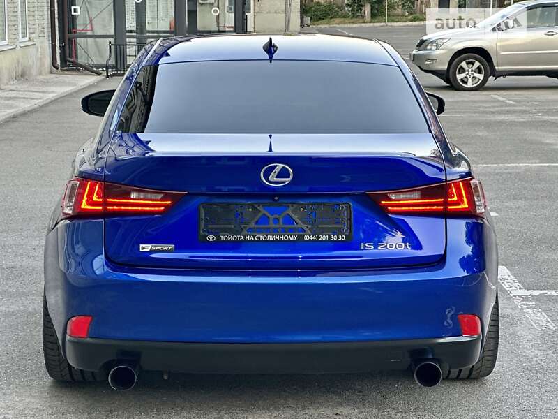 Седан Lexus IS 2016 в Киеве