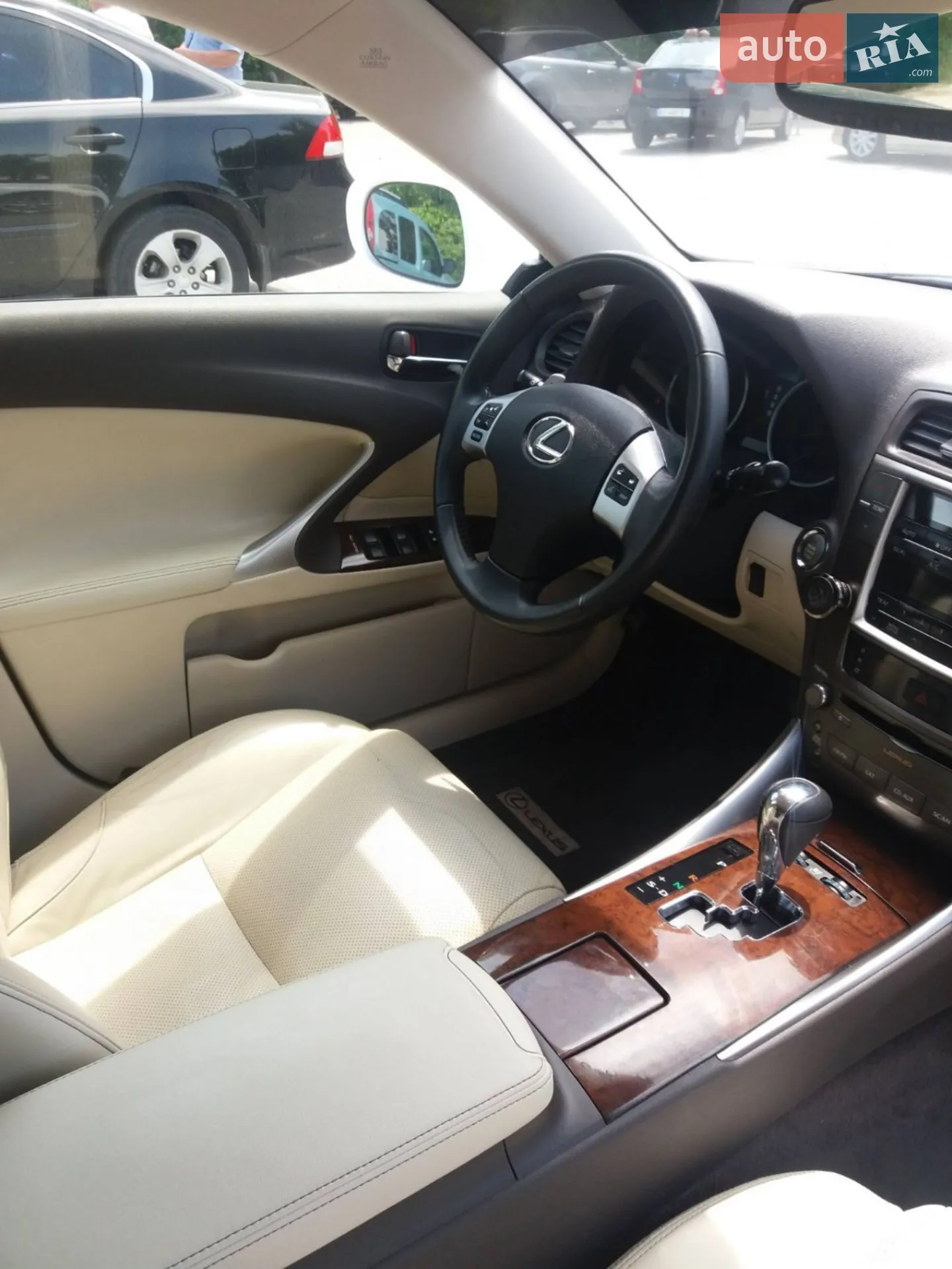 2013 Lexus IS - мініатюра 9