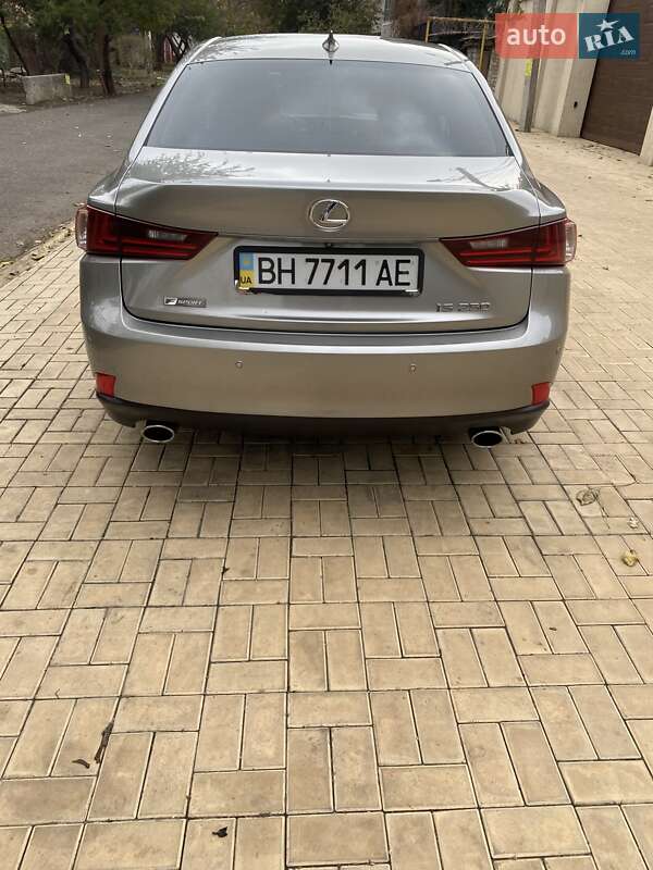 Седан Lexus IS 2015 в Одесі