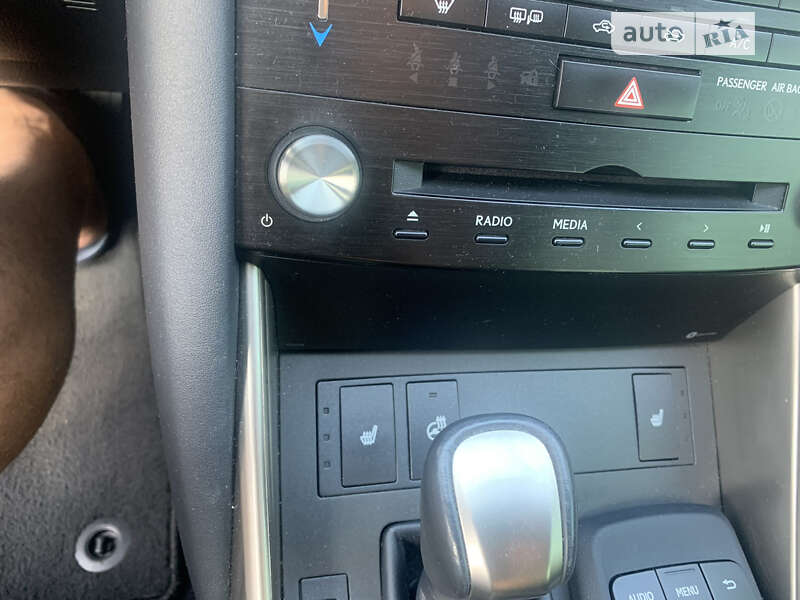 Седан Lexus IS 2017 в Николаеве