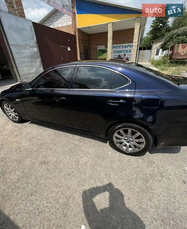 Седан Lexus IS 2007 в Старом Селе