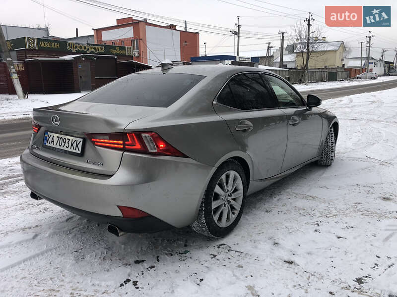 Седан Lexus IS 2014 в Киеве