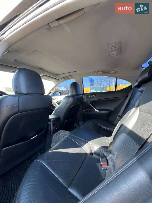 Седан Lexus IS 2007 в Житомире