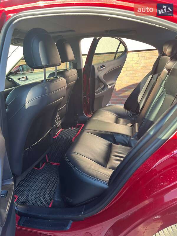 Седан Lexus IS 2011 в Виннице фото 12 Седан Lexus IS 2011 в Виннице