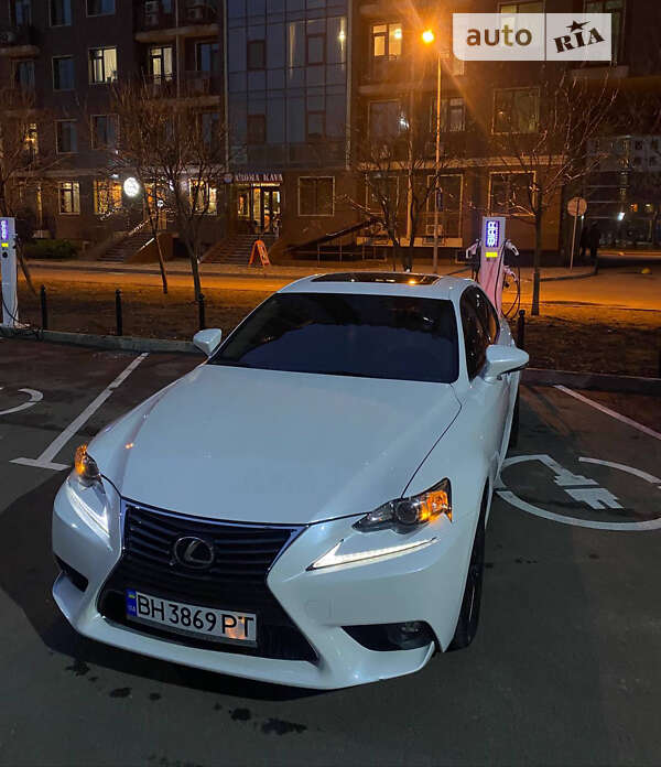 Седан Lexus IS 2016 в Одессе