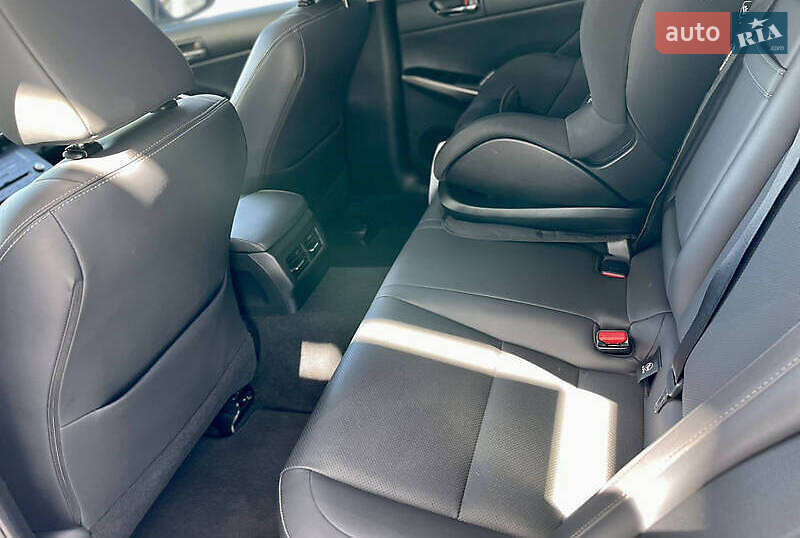 Седан Lexus IS 2015 в Ивано-Франковске
