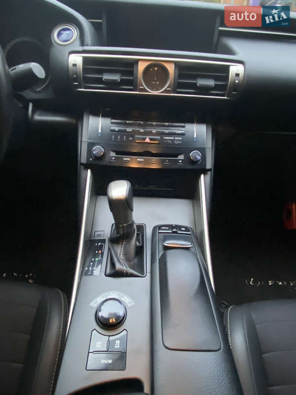 Седан Lexus IS 2014 в Одессе