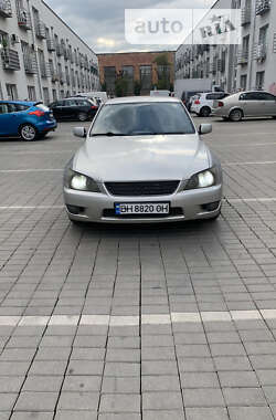 Седан Lexus IS 2000 в Одесі