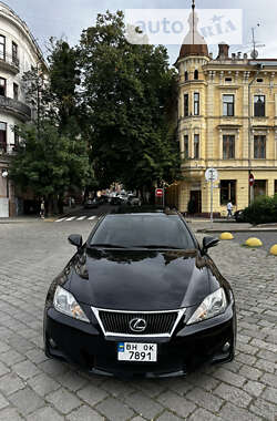 Седан Lexus IS 2011 в Залещиках