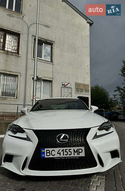 Седан Lexus IS 2016 в Львові