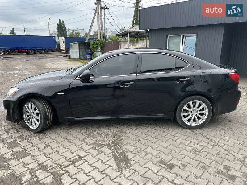 Седан Lexus IS 2008 в Луцьку