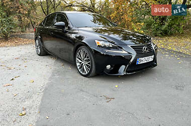 Седан Lexus IS 2013 в 
