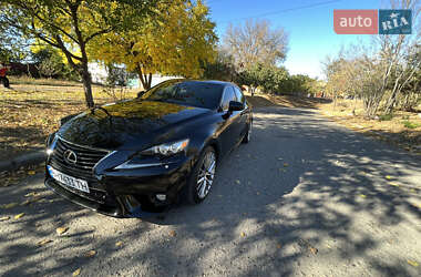 Седан Lexus IS 2013 в 