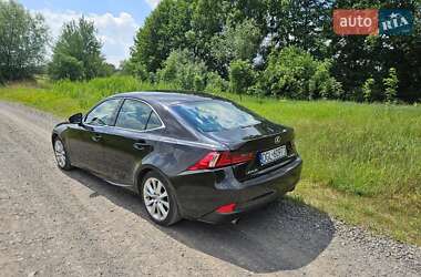 Седан Lexus IS 2016 в 