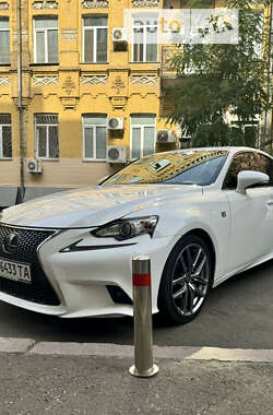 Седан Lexus IS 2013 в Києві