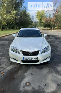 Кабріолет Lexus IS 2010 в Дніпрі