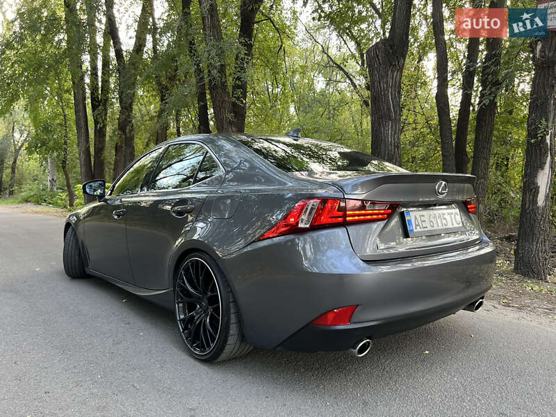 Седан Lexus IS 2014 в Каменском фото 16 Седан Lexus IS 2014 в Каменском