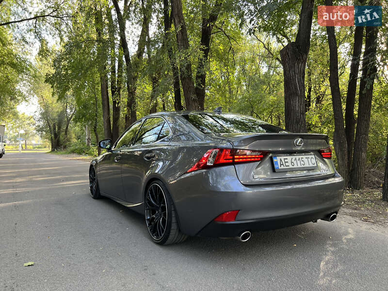 Седан Lexus IS 2014 в Каменском фото 42 Седан Lexus IS 2014 в Каменском