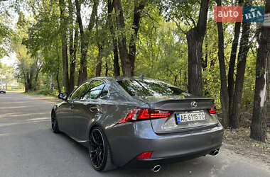 Седан Lexus IS 2014 в 