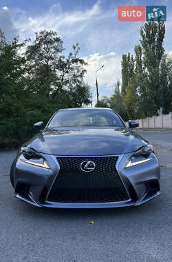 Седан Lexus IS 2014 в 