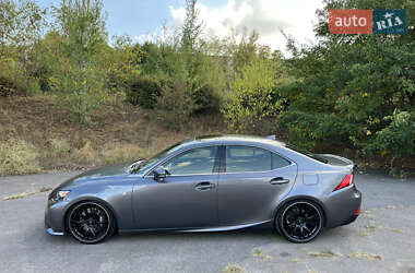 Седан Lexus IS 2014 в 