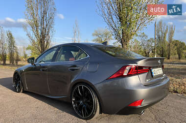 Седан Lexus IS 2014 в 