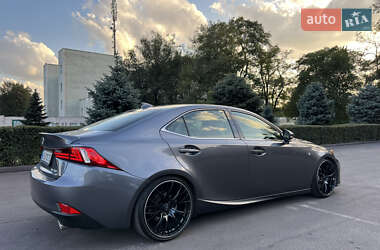 Седан Lexus IS 2014 в 